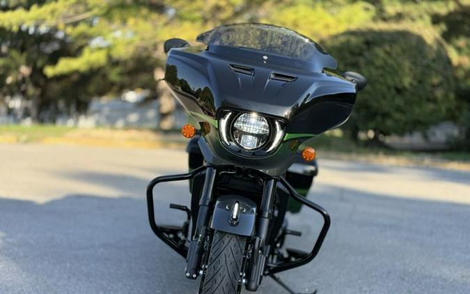2026 Indian Chieftain Powerplus Dark Horse Signature Series Abyss Metallic / Cypher Gr