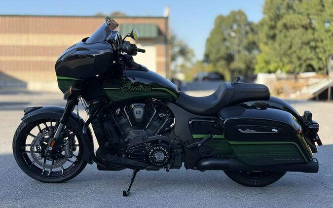 2026 Indian Chieftain Powerplus Dark Horse Signature Series Abyss Metallic / Cypher Gr