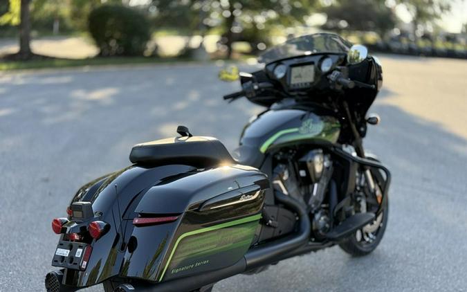 2026 Indian Chieftain Powerplus Dark Horse Signature Series Abyss Metallic / Cypher Gr