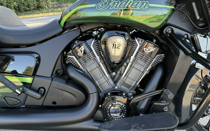 2026 Indian Chieftain Powerplus Dark Horse Signature Series Abyss Metallic / Cypher Gr