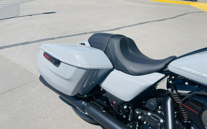 2024 Harley-Davidson Street Glide® w/ El Roy Pinstripes FXST