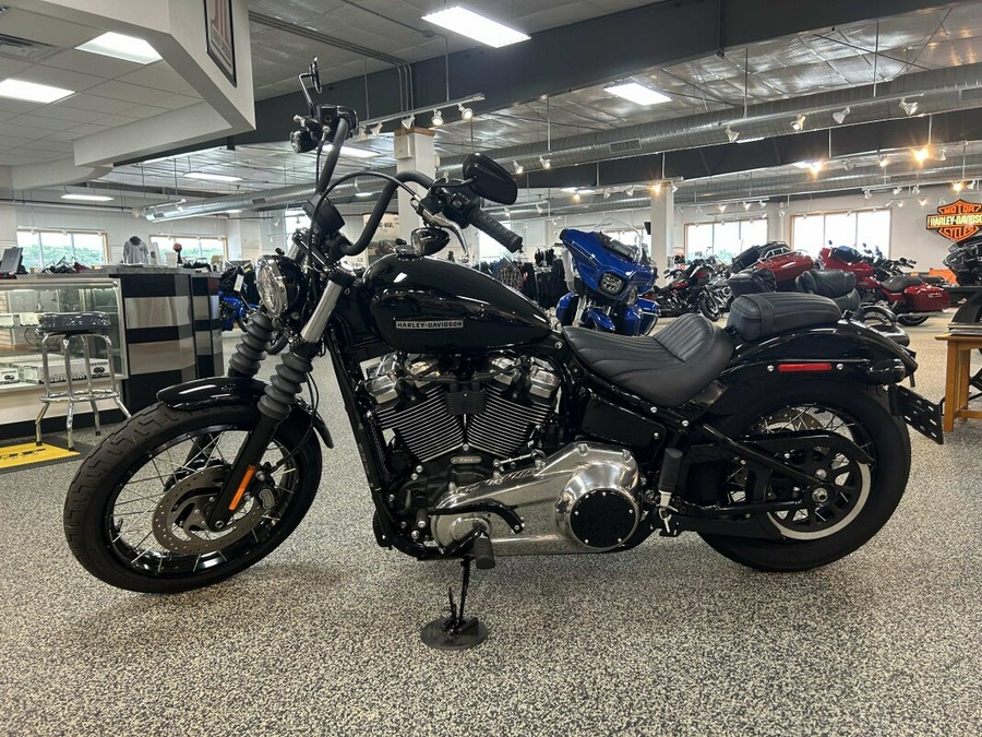 2025 Harley-Davidson® FXBB Street Bob™ 117