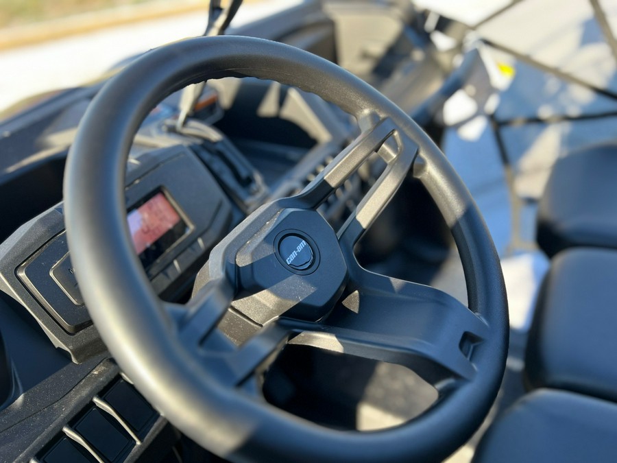 2026 Can-Am Defender DPS HD9