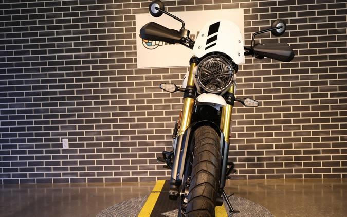 2026 Triumph Scrambler 400 XC