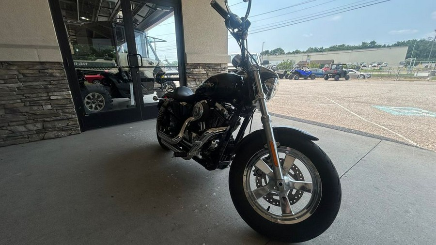2016 Harley-Davidson® XL1200C - Sportster® 1200 Custom