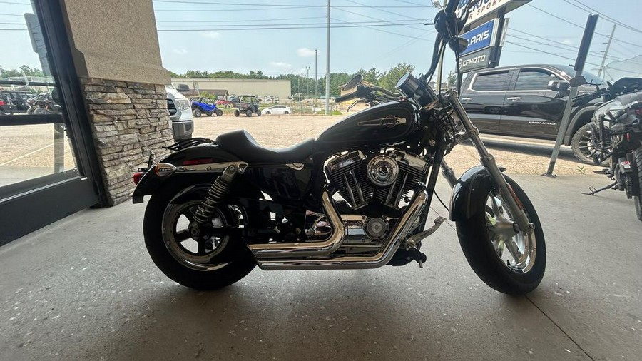 2016 Harley-Davidson® XL1200C - Sportster® 1200 Custom