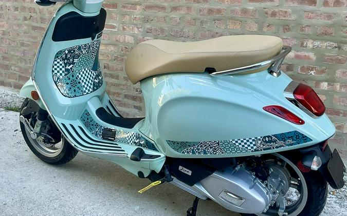 2025 Vespa Primavera 150 Batik