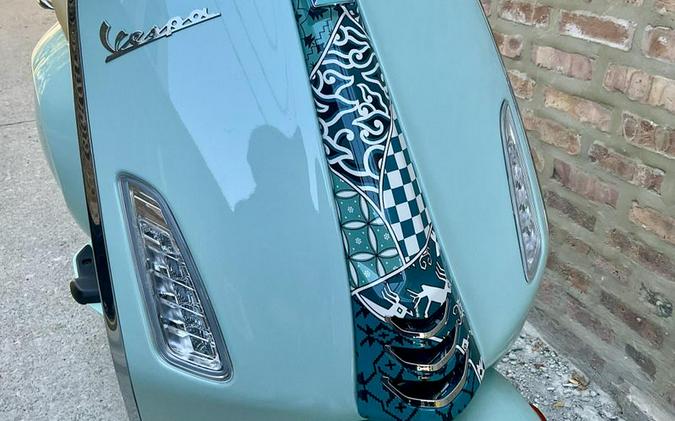 2025 Vespa Primavera 150 Batik