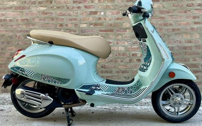 2025 Vespa Primavera 150 Batik