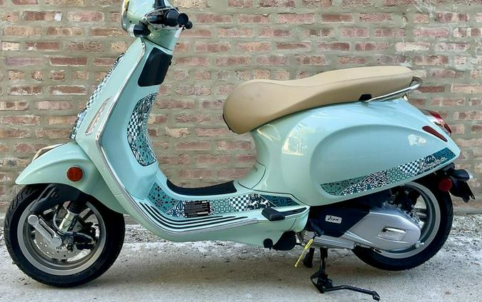 2025 Vespa Primavera 150 Batik