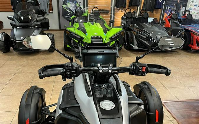 2025 Can-Am Canyon? XT