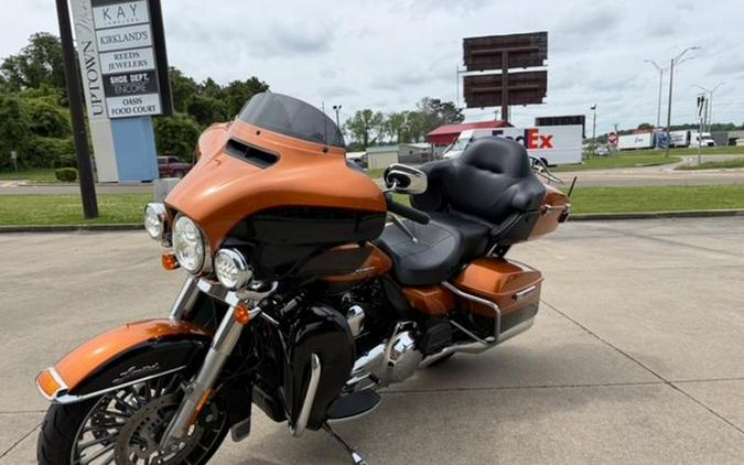 2015 Harley-Davidson® FLHTK - Ultra Limited