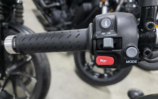 2023 Triumph Scrambler 900 Matte Khaki Green