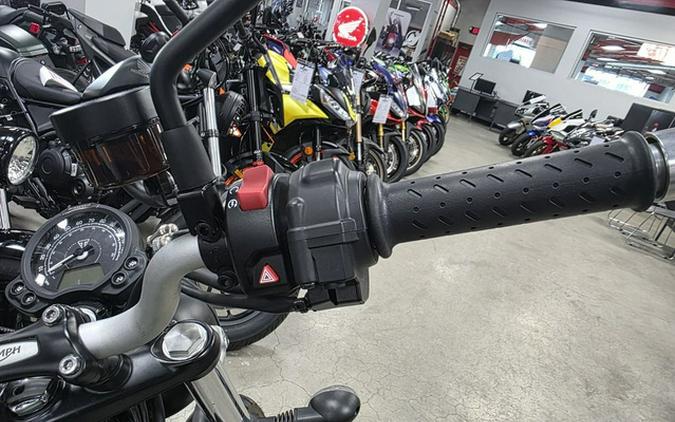 2023 Triumph Scrambler 900 Matte Khaki Green