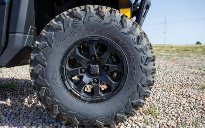 2026 Can-Am Defender 6x6 Limited
