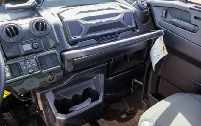 2026 Can-Am Defender 6x6 Limited