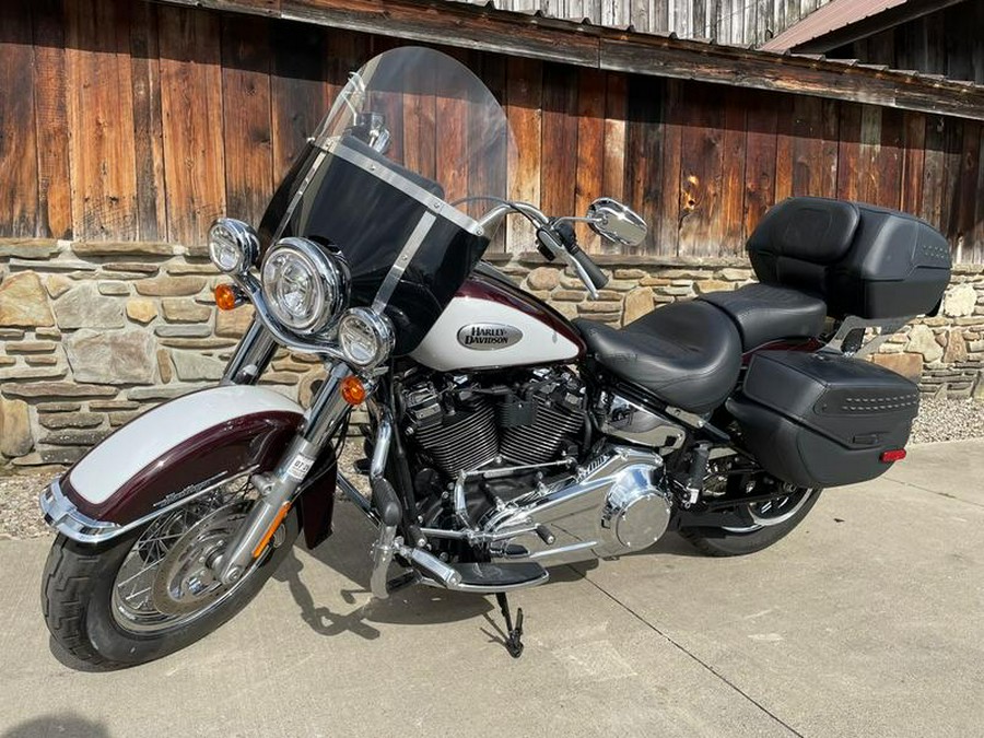 2021 Harley-Davidson® FLHC - Heritage Classic