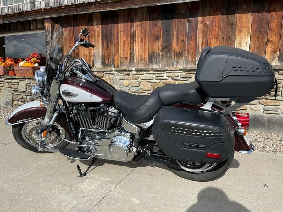 2021 Harley-Davidson® FLHC - Heritage Classic