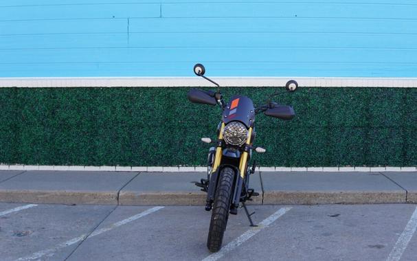 2026 Triumph Scrambler 400 XC