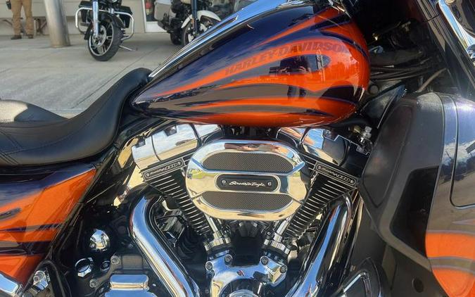 2015 Harley-Davidson® FLHXSE - CVO™ Street Glide®