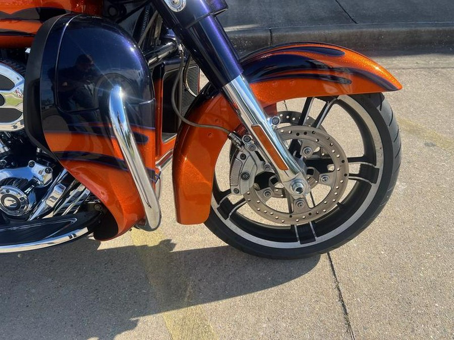 2015 Harley-Davidson® FLHXSE - CVO™ Street Glide®