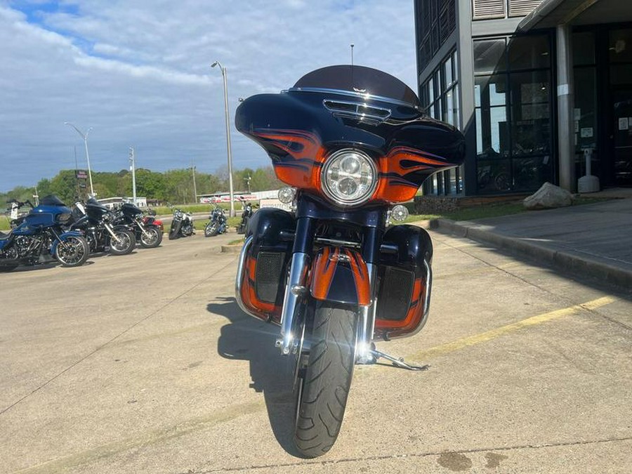 2015 Harley-Davidson® FLHXSE - CVO™ Street Glide®