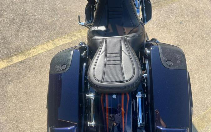 2015 Harley-Davidson® FLHXSE - CVO™ Street Glide®