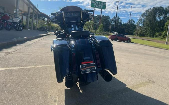 2015 Harley-Davidson® FLHXSE - CVO™ Street Glide®