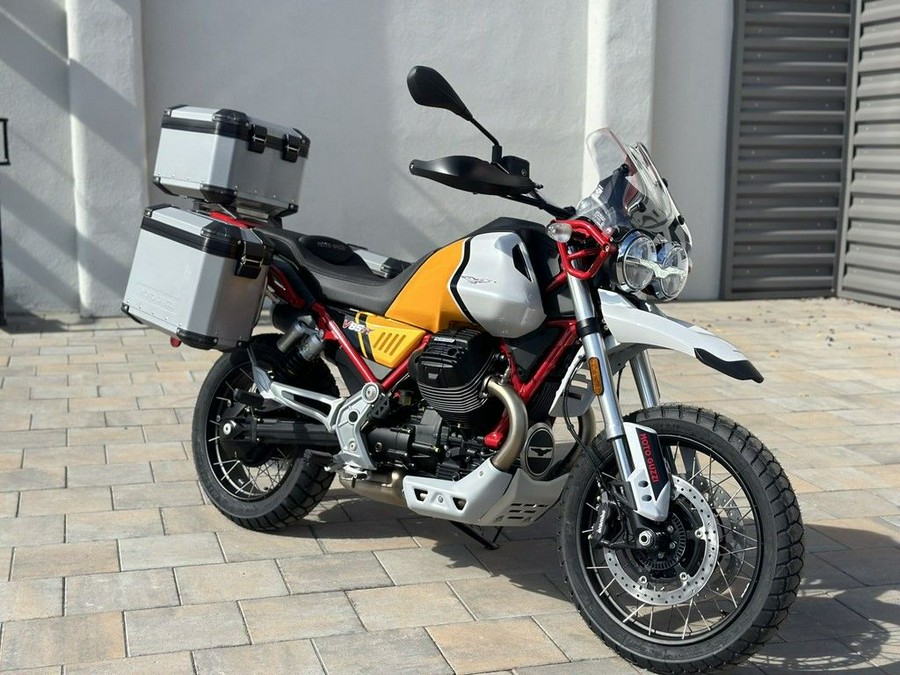 2023 Moto Guzzi V85 TT Adventure