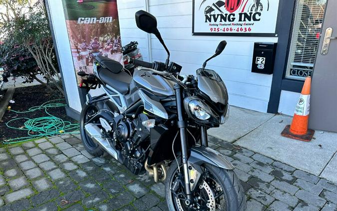 2024 TRIUMPH STREET TRIPLE 765 R SILVER ICE