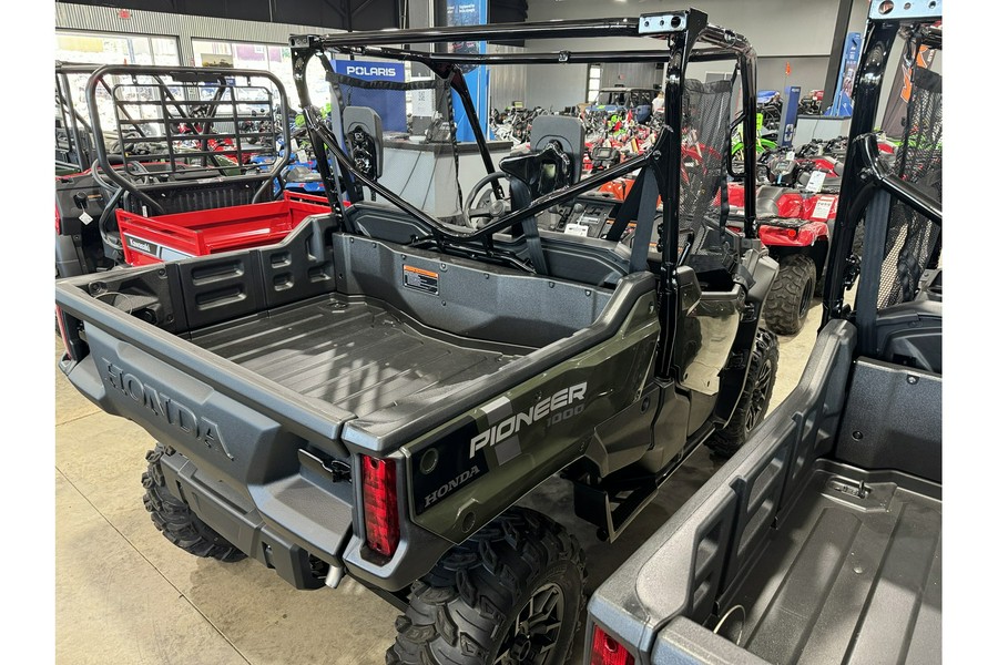 2024 Honda Pioneer 1000 Deluxe