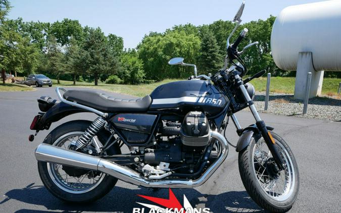 2023 Moto Guzzi V7 Stone Special Edition First Look