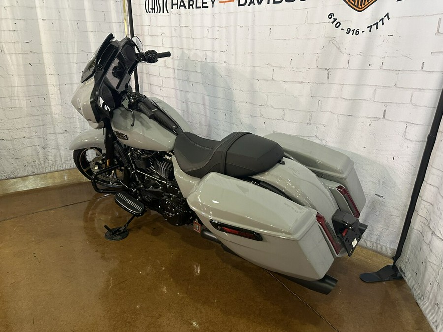 2024 Harley-Davidson Street Glide® FLHX Billiard Gray