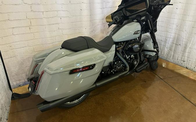 2024 Harley-Davidson Street Glide® FLHX Billiard Gray