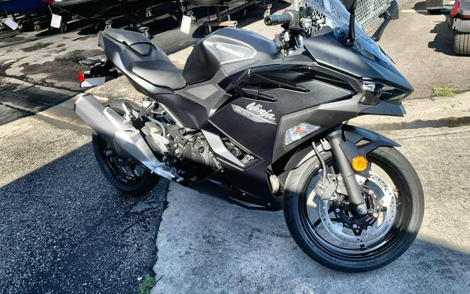 2026 Kawasaki NINJA 500