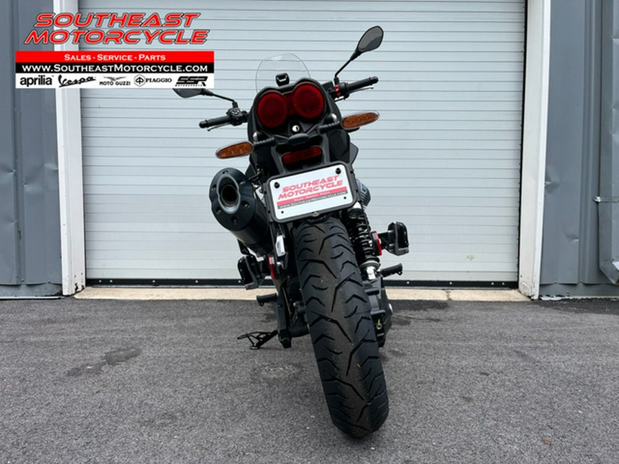 2025 Moto Guzzi V85 Strada