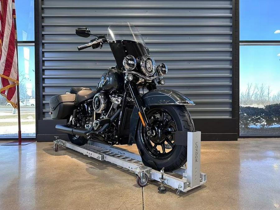 2025 Harley-Davidson® FLHC - Heritage Classic