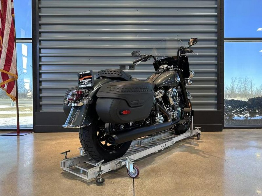 2025 Harley-Davidson® FLHC - Heritage Classic