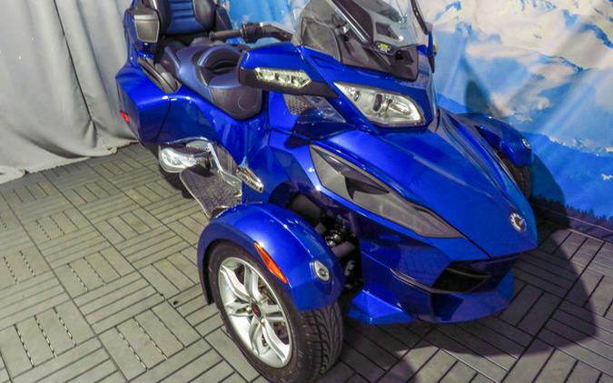 2012 Can-Am Spyder RT Audio & Convenience SE5