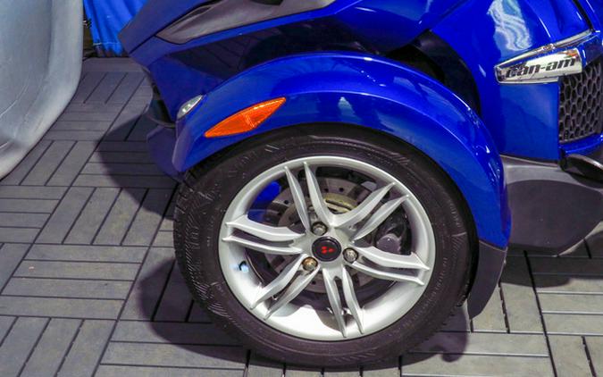 2012 Can-Am Spyder RT Audio & Convenience SE5
