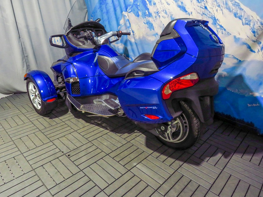 2012 Can-Am Spyder RT Audio & Convenience SE5