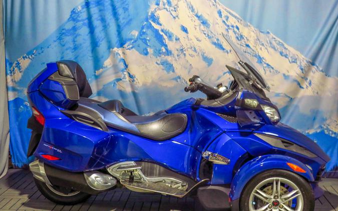 2012 Can-Am Spyder RT Audio & Convenience SE5
