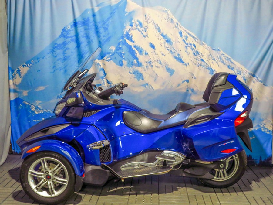 2012 Can-Am Spyder RT Audio & Convenience SE5