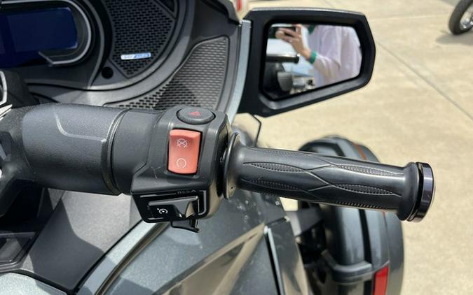 2018 Can-Am Spyder RT Limited Dark