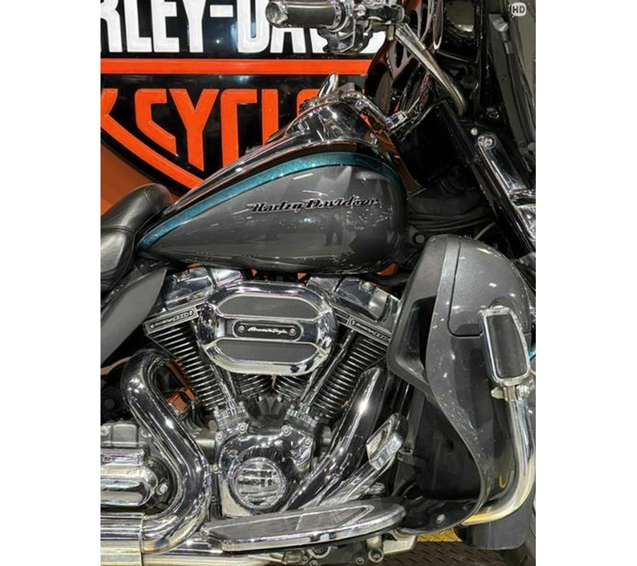 2015 Harley-Davidson® FLHTKSE - CVO™ Limited