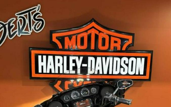 2015 Harley-Davidson® FLHTKSE - CVO™ Limited