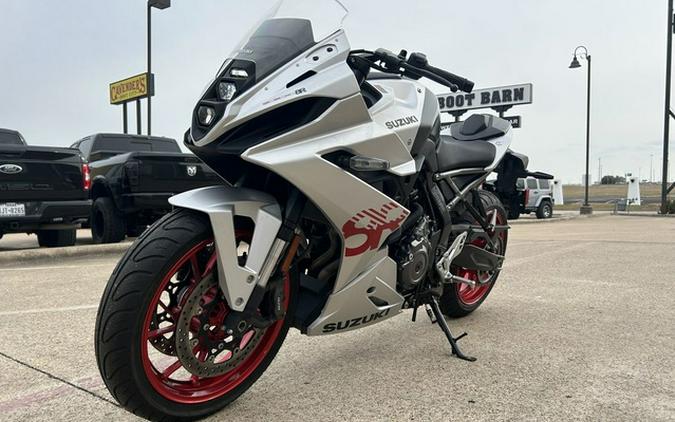 2024 Suzuki GSX 8R