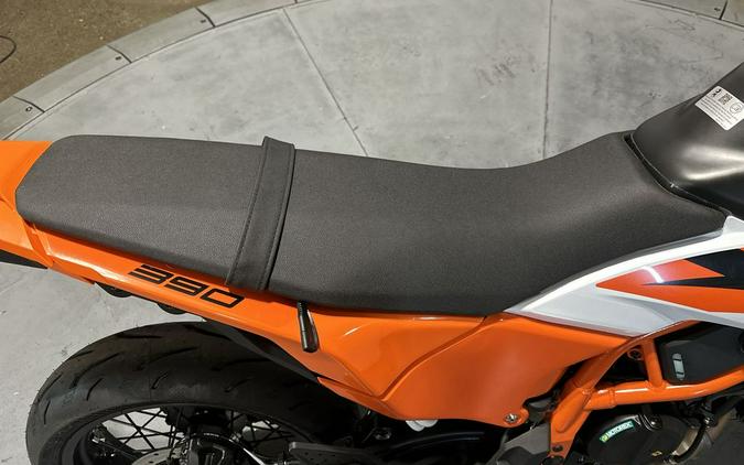 2026 KTM SMC 390 R
