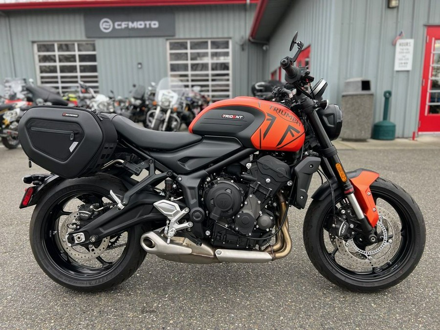 2023 Triumph Trident 660 Matte Baja Orange / Matte Storm Grey