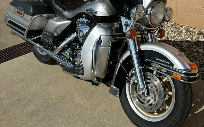 2003 Harley-Davidson Electra Glide® Ultra Classic® Billet Silver/Vivid Black